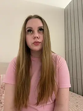 Marylallka5 online show from May 4, 2026, 12:45 pm