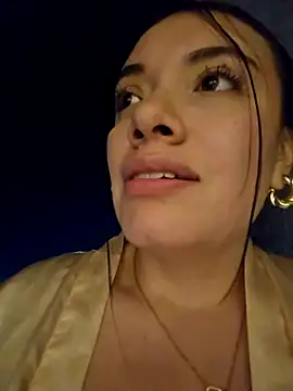 valery mora online show from December 7, 2024, 5:37 am