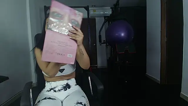 CoupleBigAss online show from March 6, 2025, 11:14 am