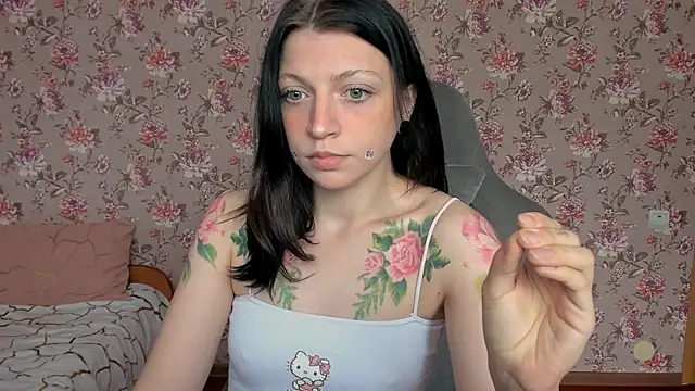 Lolly Haze online show from May 8, 2026, 3:34 am