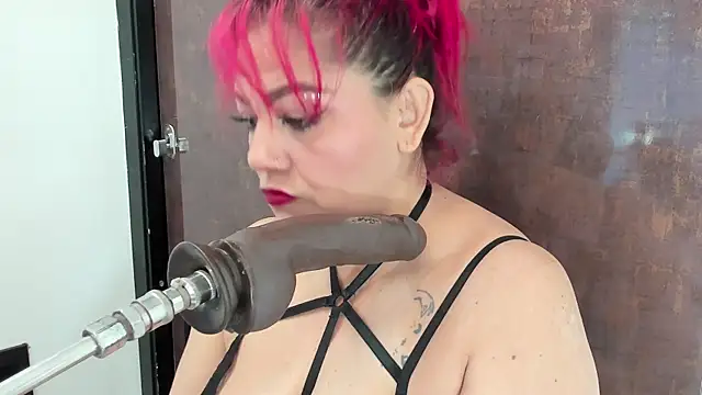 Aaliyah Padron online show from March 6, 2025, 8:27 pm