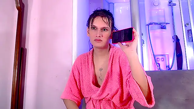 sexy-luna-star-ts online show from October 1, 2025, 11:22 pm