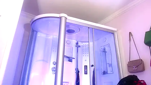 sexy-luna-star-ts online show from November 7, 2025, 8:09 pm