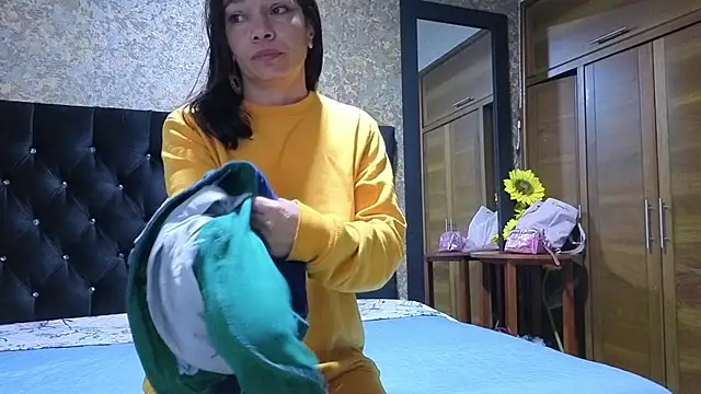 Snapshot of emma_xuee chatting on October 13, 2025, 10:15 am emma xuee online show from October 13, 2025, 10:15 am