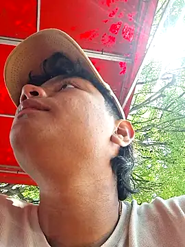  Ottis  online show from November 5, 2025, 4:29 pm