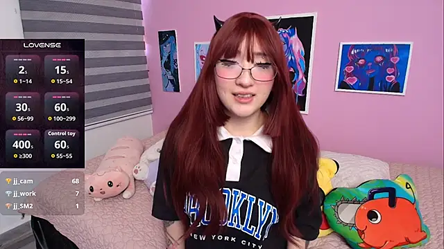 Snapshot of Miwa_violet chatting on September 19, 2025, 8:20 pm Miwa violet online show from September 19, 2025, 8:20 pm