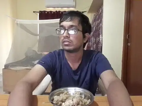 THE NAKED BOY online show from November 15, 2025, 6:11 am