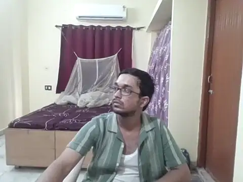 Snapshot of THE_NAKED_BOY chatting on March 8, 2026, 9:35 am THE NAKED BOY online show from March 8, 2026, 9:35 am