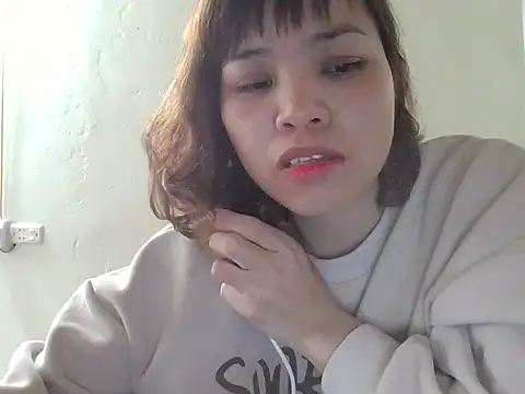 Angela-Eira online show from December 4, 2025, 9:07 am