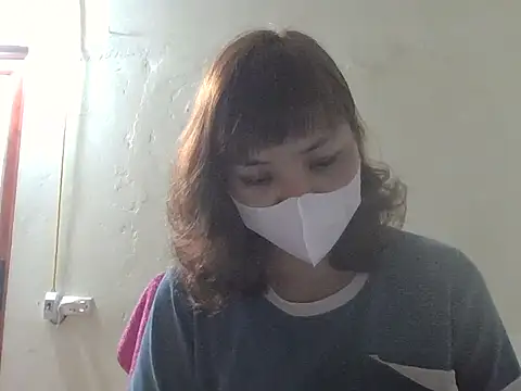 Angela-Eira online show from May 3, 2026, 8:59 pm