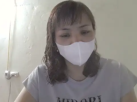 Angela-Eira online show from May 6, 2026, 10:42 am