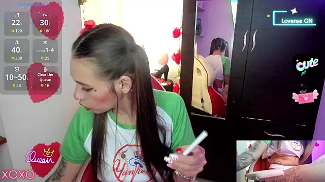 Snapshot of sweetlittlelisa chatting on February 25, 2026, 8:29 pm sweetlittlelisa online show from February 25, 2026, 8:29 pm