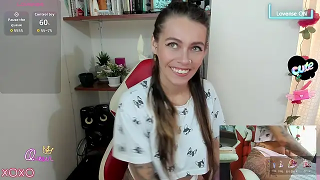 Snapshot of sweetlittlelisa chatting on May 13, 2026, 9:22 pm sweetlittlelisa online show from May 13, 2026, 9:22 pm