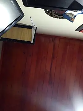 weedmanhot28 online show from December 23, 2025, 1:25 am