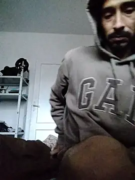 weedmanhot28 online show from May 8, 2026, 6:30 am