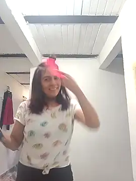 Snapshot of Dakary_hot chatting on February 9, 2026, 7:29 pm Dakary hot online show from February 9, 2026, 7:29 pm