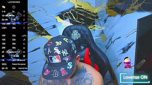 Kevin22 222 online show from November 18, 2025, 5:45 am