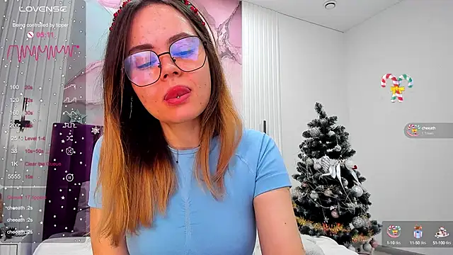 Kelly Cuutie online show from December 22, 2024, 4:17 am