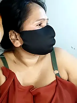 Snapshot of Tishani chatting on September 19, 2025, 7:32 am Tishani online show from September 19, 2025, 7:32 am