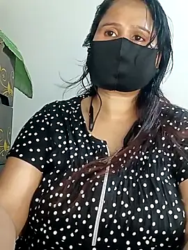 Snapshot of Tishani chatting on September 23, 2025, 3:37 pm Tishani online show from September 23, 2025, 3:37 pm