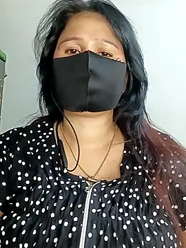 Snapshot of Tishani chatting on September 30, 2025, 12:10 pm Tishani online show from September 30, 2025, 12:10 pm