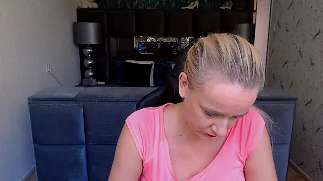 Snapshot of Wendysexyx chatting on September 29, 2025, 8:30 am Wendysexyx online show from September 29, 2025, 8:30 am