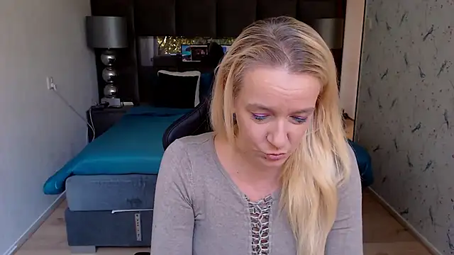 Snapshot of Wendysexyx chatting on October 9, 2025, 7:28 am Wendysexyx online show from October 9, 2025, 7:28 am