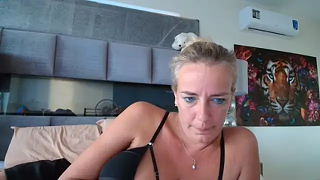 Wendysexyx online show from June 9, 2026, 10:38 am