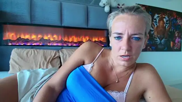 Wendysexyx online show from June 15, 2026, 12:51 pm
