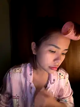 Snapshot of Samsam_567 chatting on December 2, 2025, 4:24 pm Samsam 567 online show from December 2, 2025, 4:24 pm