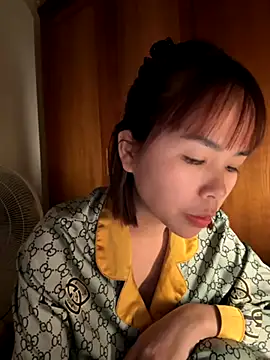 Snapshot of Samsam_567 chatting on December 4, 2025, 5:39 am Samsam 567 online show from December 4, 2025, 5:39 am