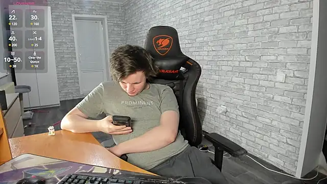 Snapshot of iliaskrislove chatting on February 14, 2025, 2:44 pm iliaskrislove online show from February 14, 2025, 2:44 pm