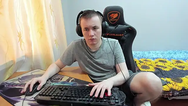 iliaskrislove online show from October 16, 2025, 4:13 am