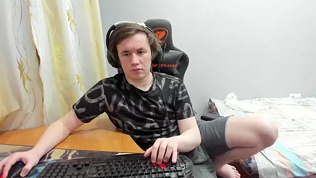 iliaskrislove online show from March 14, 2026, 7:30 pm