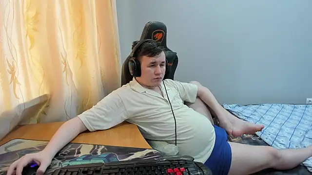 iliaskrislove online show from May 5, 2026, 2:47 pm