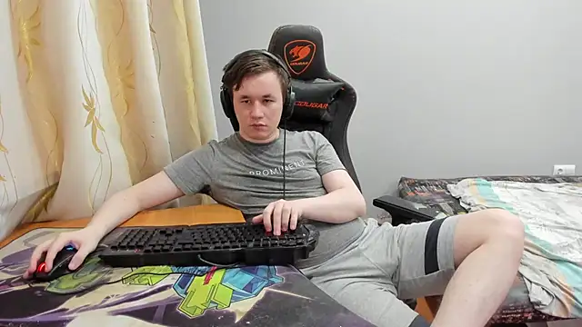 iliaskrislove online show from June 28, 2026, 12:27 am