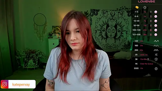 Snapshot of callmekatesmith chatting on October 26, 2025, 8:37 pm callmekatesmith online show from October 26, 2025, 8:37 pm