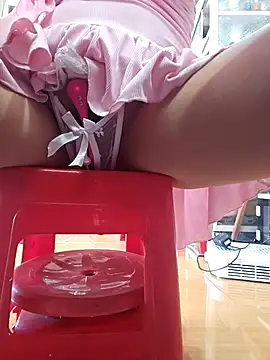 Yummy Girl0 online show from March 4, 2025, 8:24 am