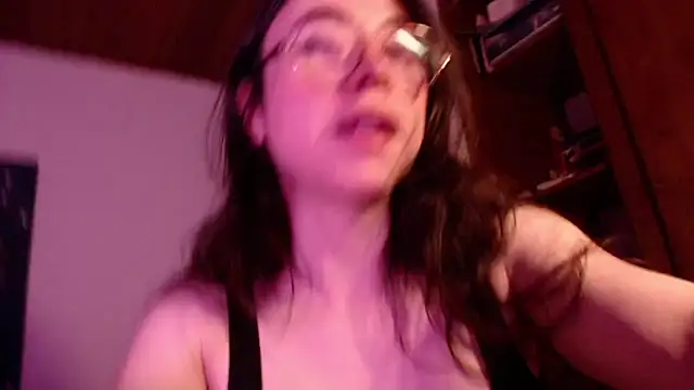 emily pearl  online show from January 12, 2026, 11:10 pm