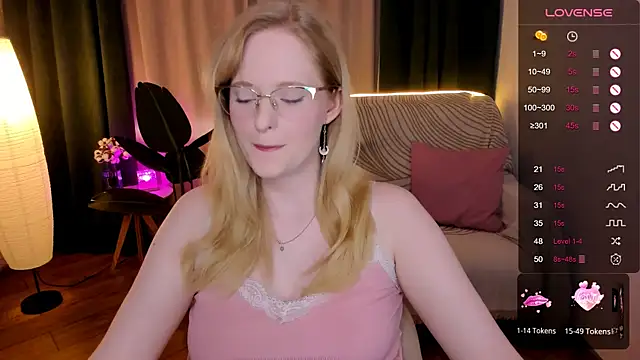 Aemilia  online show from September 23, 2025, 8:39 am