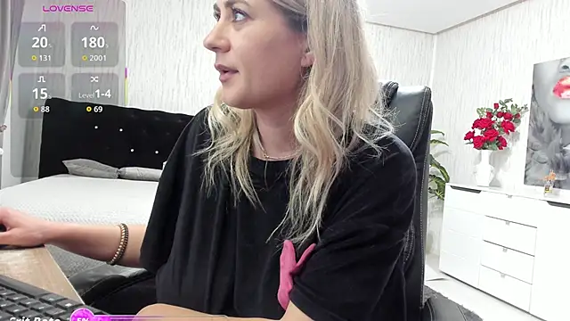 KattyeFox online show from November 15, 2025, 10:26 pm