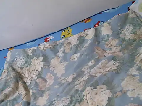 luckieey online show from October 29, 2025, 8:05 am