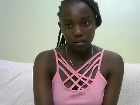 Snapshot of Latiffagodess chatting on January 28, 2025, 7:10 pm Latiffagodess online show from January 28, 2025, 7:10 pm