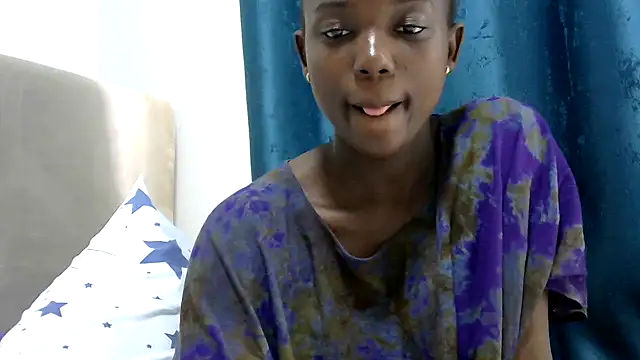 Snapshot of Latiffagodess chatting on May 17, 2026, 12:45 pm Latiffagodess online show from May 17, 2026, 12:45 pm