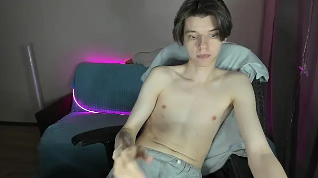Liam sexy1 online show from March 6, 2025, 5:11 pm
