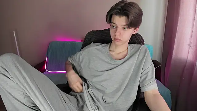 Liam sexy1 online show from March 9, 2025, 1:37 pm