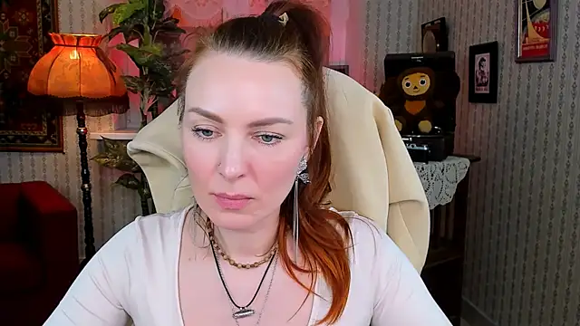VandaRossi online show from December 15, 2024, 4:37 pm