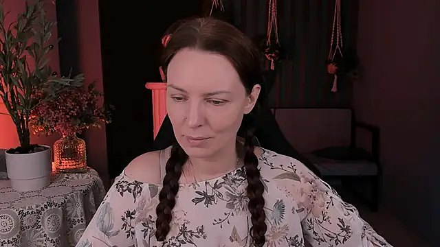 Snapshot of VandaRossi chatting on September 30, 2025, 9:58 am VandaRossi online show from September 30, 2025, 9:58 am