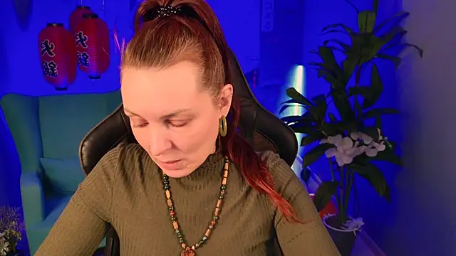 VandaRossi online show from November 5, 2025, 9:09 am