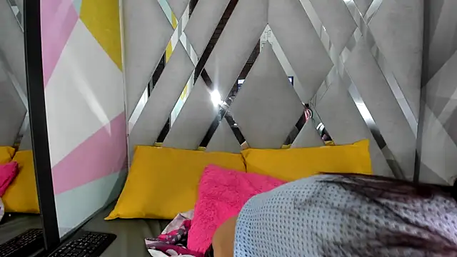 Mulan sexy01 online show from June 12, 2026, 1:54 pm